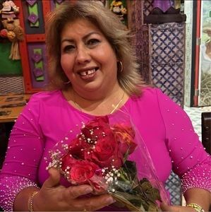 Meet your Posher, Elena